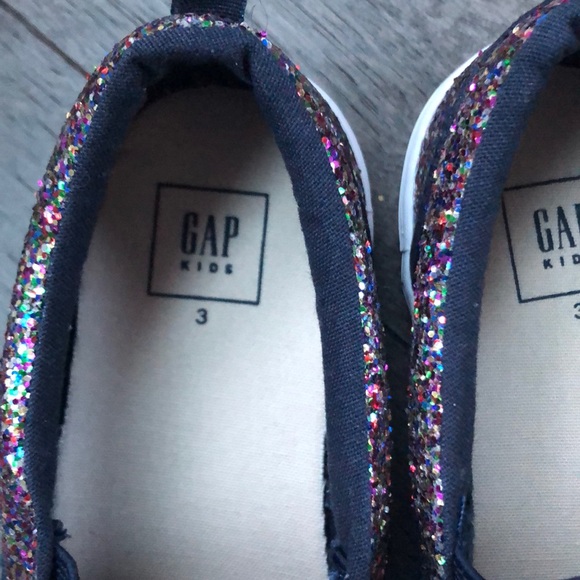 💖 HP 7/17 💖Gap sneakers girl’s shoes - Picture 5 of 5